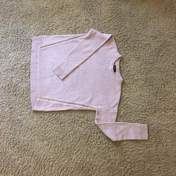 J. Crew Sweaters - Gorgeous pinky-purple JCREW 100% wool sweater